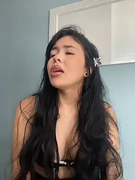 Snapshot of FERNANDAXX_ chatting on 27, 5, 2026 FERNANDAXX online show from 27, 5, 2026