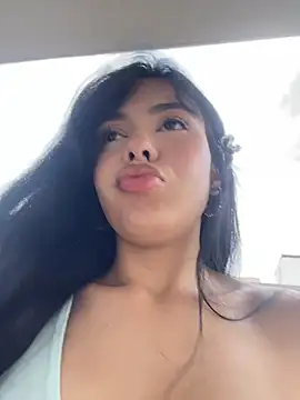 Snapshot of FERNANDAXX_ chatting on 25, 5, 2026 FERNANDAXX online show from 25, 5, 2026