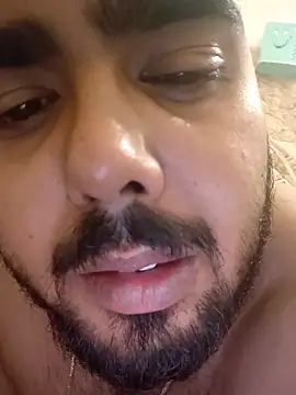 Sexyboyforyou33 online show from 22, 5, 2026