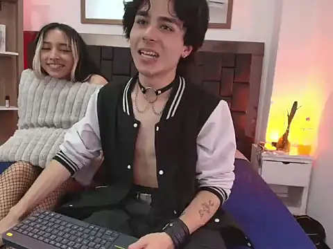 Chlloe Fox online show from 21, 5, 2026