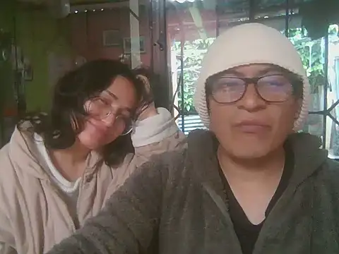 Snapshot of Carla_and_Ivan chatting on 9, 6, 2026 Carla and Ivan online show from 9, 6, 2026