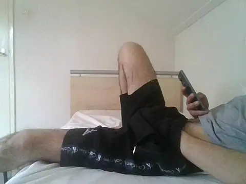 Snapshot of handsome-_-7777 chatting on 20, 5, 2026 handsome- -7777 online show from 20, 5, 2026