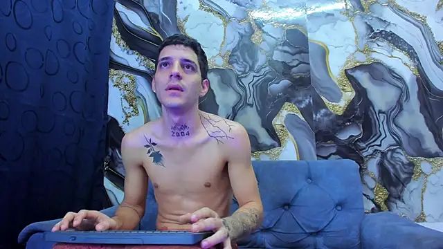 Snapshot of boy_max_latin chatting on 1, 6, 2026 boy max latin online show from 1, 6, 2026