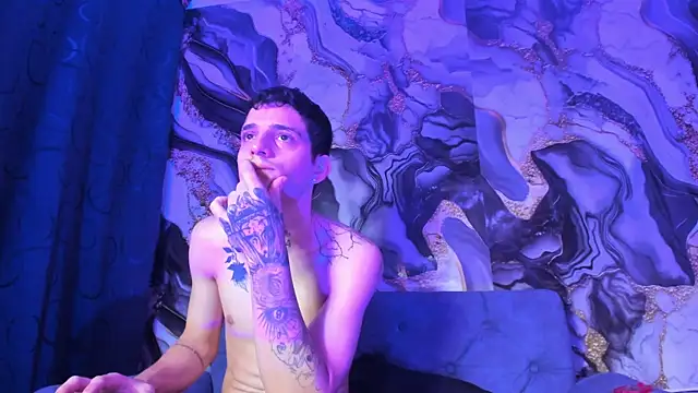 Snapshot of boy_max_latin chatting on 2, 6, 2026 boy max latin online show from 2, 6, 2026