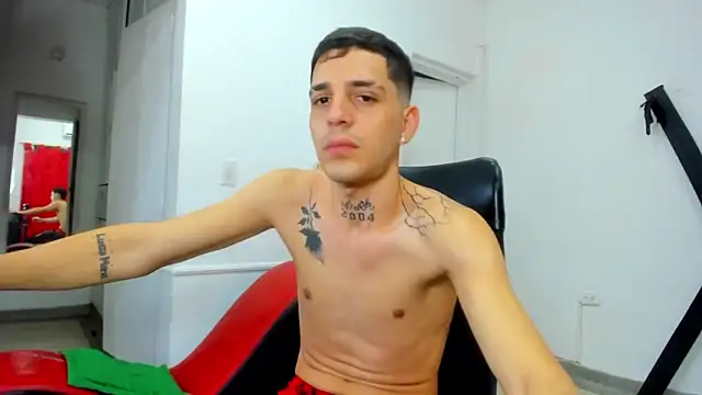 Snapshot of boy_max_latin chatting on 7, 6, 2026 boy max latin online show from 7, 6, 2026