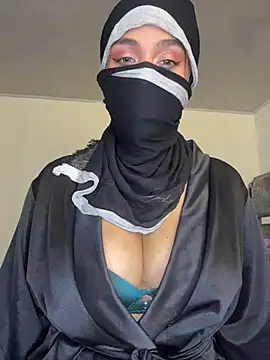 Snapshot of aria-lucaa chatting on 20, 5, 2026 aria-lucaa online show from 20, 5, 2026