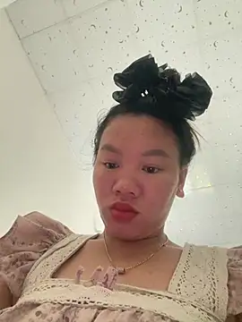 Snapshot of Suki-love chatting on 22, 5, 2026 Suki-love online show from 22, 5, 2026