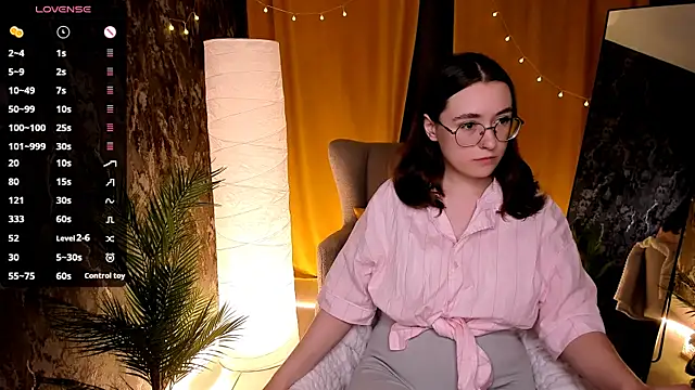 Snapshot of polly_pop_ chatting on 19, 7, 2026 polly pop online show from 19, 7, 2026