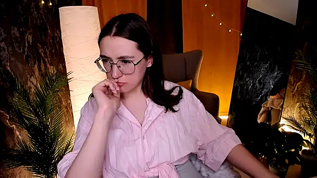 Snapshot of polly_pop_ chatting on 18, 7, 2026 polly pop online show from 18, 7, 2026