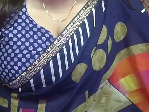 Snapshot of bavleen-kaur chatting on 15, 6, 2026 bavleen-kaur online show from 15, 6, 2026