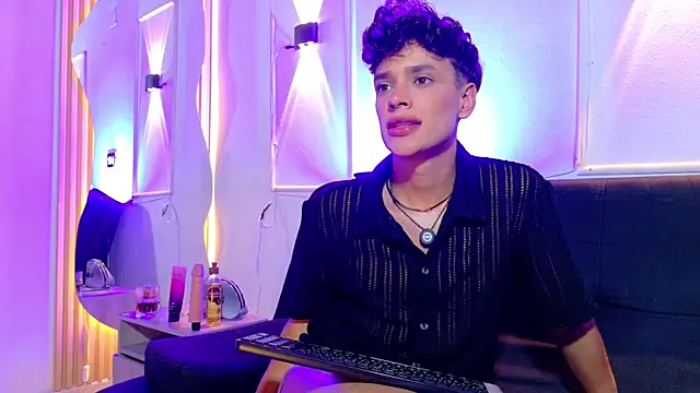 Snapshot of Ander_asford77 chatting on 26, 5, 2026 Ander asford77 online show from 26, 5, 2026