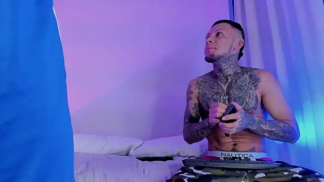  Kevin xxx online show from 26, 10, 2025