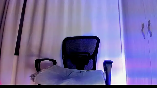 Snapshot of _Kevin_xxx chatting on 25, 4, 2026 Kevin xxx online show from 25, 4, 2026