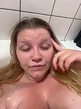 LucieLouBabe online show from 14, 6, 2026
