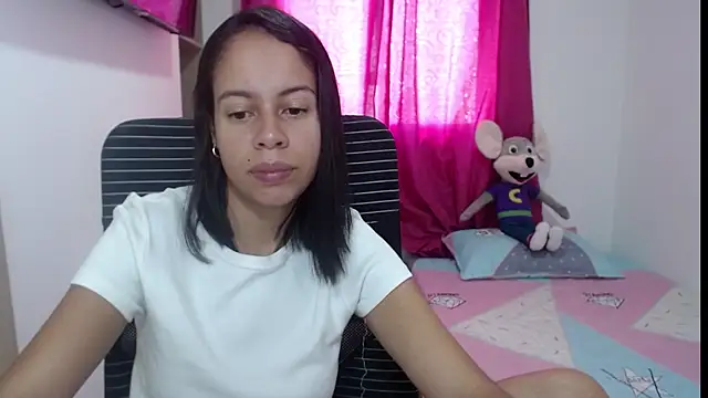 Valeria Santos  online show from 30, 6, 2026
