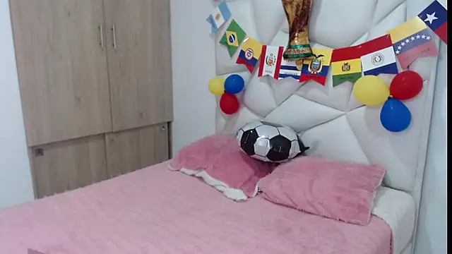 Valeria Santos  online show from 16, 6, 2026