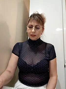 Snapshot of Kitty-MEOWW chatting on 4, 6, 2026 Kitty-MEOWW online show from 4, 6, 2026