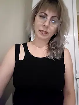 Snapshot of Kitty-MEOWW chatting on 8, 6, 2026 Kitty-MEOWW online show from 8, 6, 2026