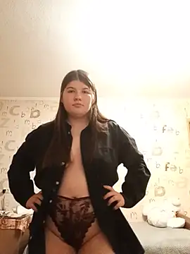 Snapshot of Georgina_Mimi chatting on 20, 5, 2026 Georgina Mimi online show from 20, 5, 2026