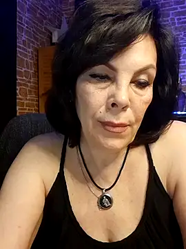 Snapshot of SannyMI-LF chatting on 4, 7, 2026 SannyMI-LF online show from 4, 7, 2026