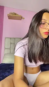 Snapshot of MoonLitDoll chatting on 4, 7, 2026 MoonLitDoll online show from 4, 7, 2026