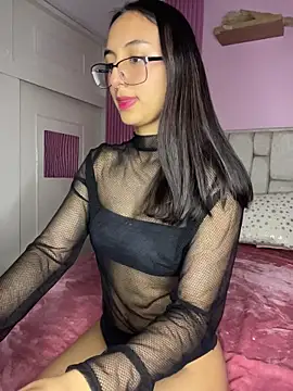 Snapshot of MoonLitDoll chatting on 27, 5, 2026 MoonLitDoll online show from 27, 5, 2026
