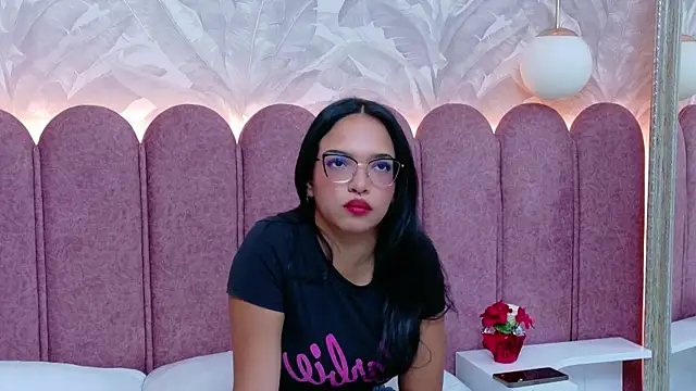 Maddy-Dove online show from 26, 5, 2026