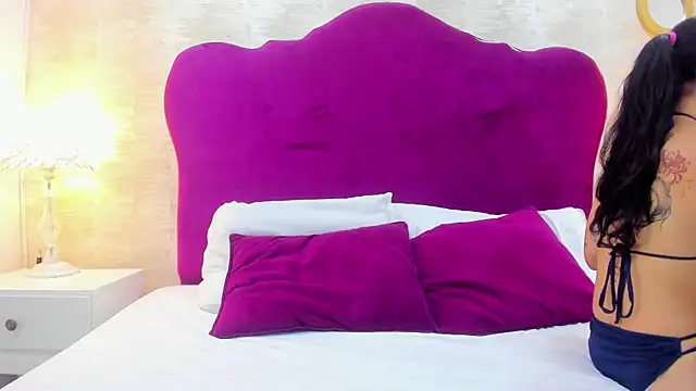 Snapshot of AlexaGill chatting on 6, 7, 2026 AlexaGill online show from 6, 7, 2026
