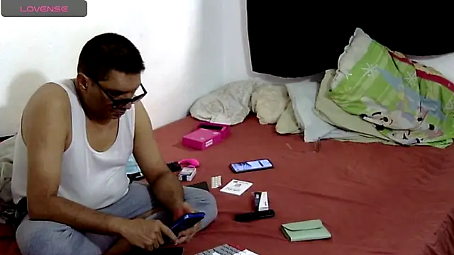 SASSY LOVERS online show from 26, 5, 2026