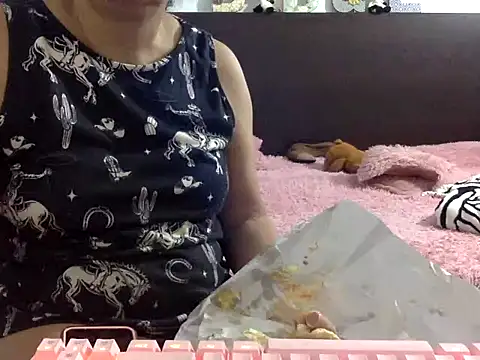 mommy-flabia online show from 6, 7, 2026