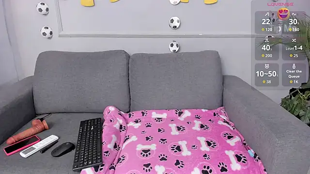 Snapshot of Sofiawonderr chatting on 21, 6, 2026 Sofiawonderr online show from 21, 6, 2026
