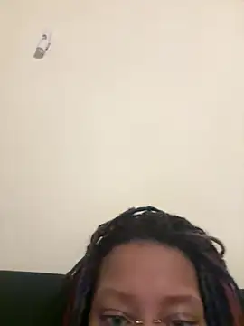 Snapshot of Lunablueee chatting on 10, 6, 2026 Lunablueee online show from 10, 6, 2026