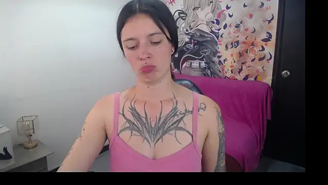 Snapshot of Lucia_evans22 chatting on 17, 6, 2026 Lucia evans22 online show from 17, 6, 2026