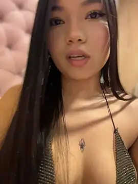 Snapshot of maria_lunag chatting on 5, 7, 2026 maria lunag online show from 5, 7, 2026