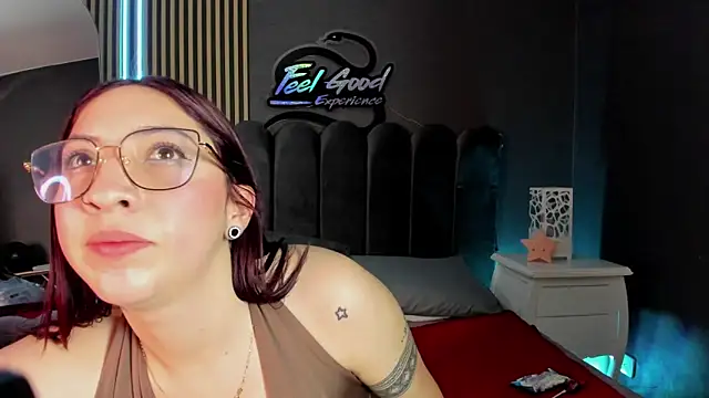 QueenBlue Fg online show from 1, 6, 2026