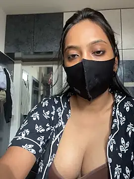 Snapshot of livia_dolls chatting on 25, 6, 2026 livia dolls online show from 25, 6, 2026