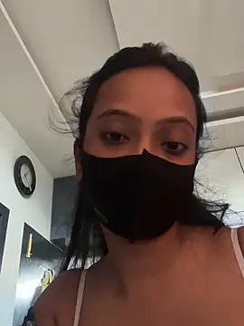 Snapshot of livia_dolls chatting on 3, 6, 2026 livia dolls online show from 3, 6, 2026