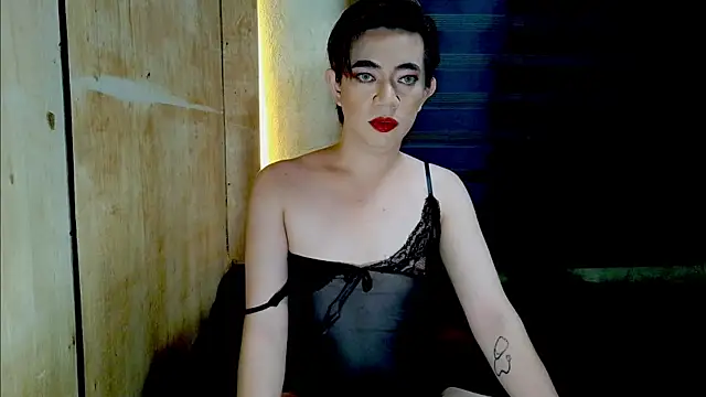 Snapshot of Pretty_Bug chatting on 28, 5, 2026 Pretty Bug online show from 28, 5, 2026