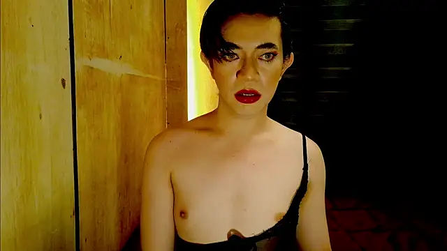 Snapshot of Pretty_Bug chatting on 1, 6, 2026 Pretty Bug online show from 1, 6, 2026