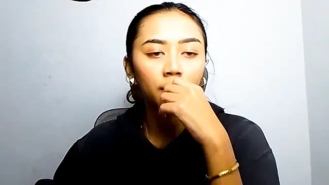 KristieOrtmann online show from 3, 6, 2026
