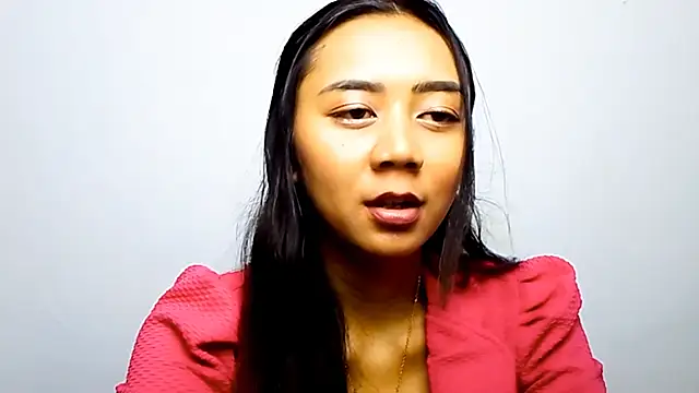 KristieOrtmann online show from 18, 6, 2026
