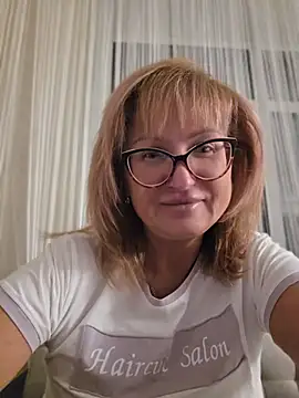 -LindaKing- online show from 4, 6, 2026