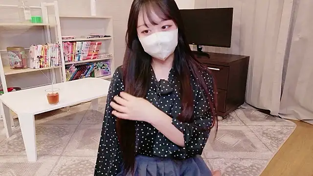 Snapshot of Mei--chan-- chatting on 20, 7, 2026 Mei--chan-- online show from 20, 7, 2026