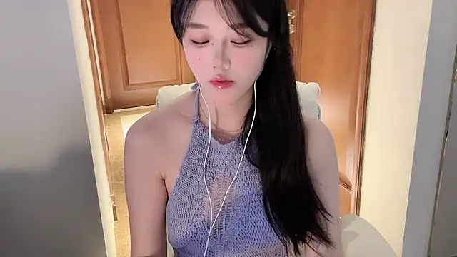 Snapshot of April_UU chatting on 25, 5, 2026 April UU online show from 25, 5, 2026