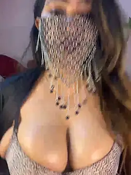 Snapshot of Wildbitchfuckk chatting on 2, 6, 2026 Wildbitchfuckk online show from 2, 6, 2026