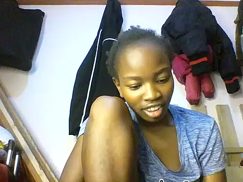 aliana082169 online show from 10, 6, 2026