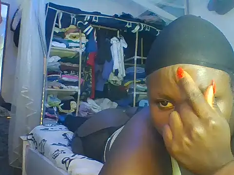 Chocolatesmiles online show from 1, 6, 2026