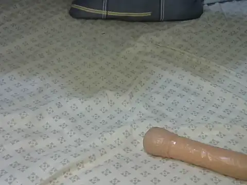 Snapshot of sexy_laura2 chatting on 28, 7, 2026 sexy laura2 online show from 28, 7, 2026