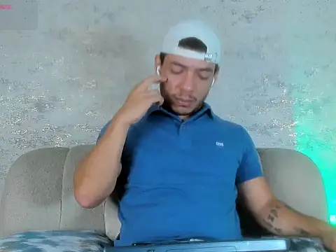 Snapshot of OliverWyse chatting on 24, 6, 2026 OliverWyse online show from 24, 6, 2026