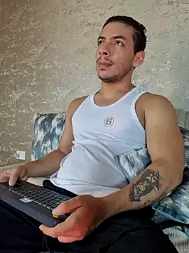 Snapshot of OliverWyse chatting on 22, 6, 2026 OliverWyse online show from 22, 6, 2026